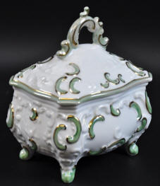 4571-trinketbox-ornate-with-lid-side2