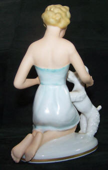 6996 pretty lady with poodle back view
