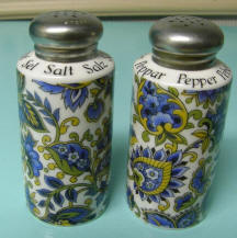 7566 Paisley  Salt & Pepper Shakers