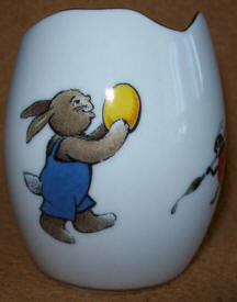 Egg cup side 1